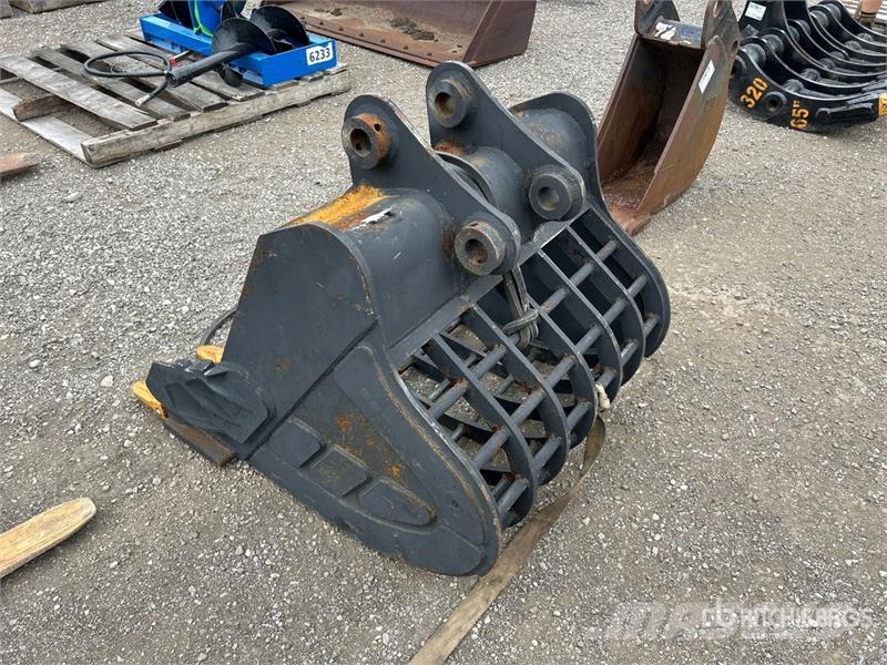 36 in Skeleton Excavator Bucket - Fits Cat 320 挖斗