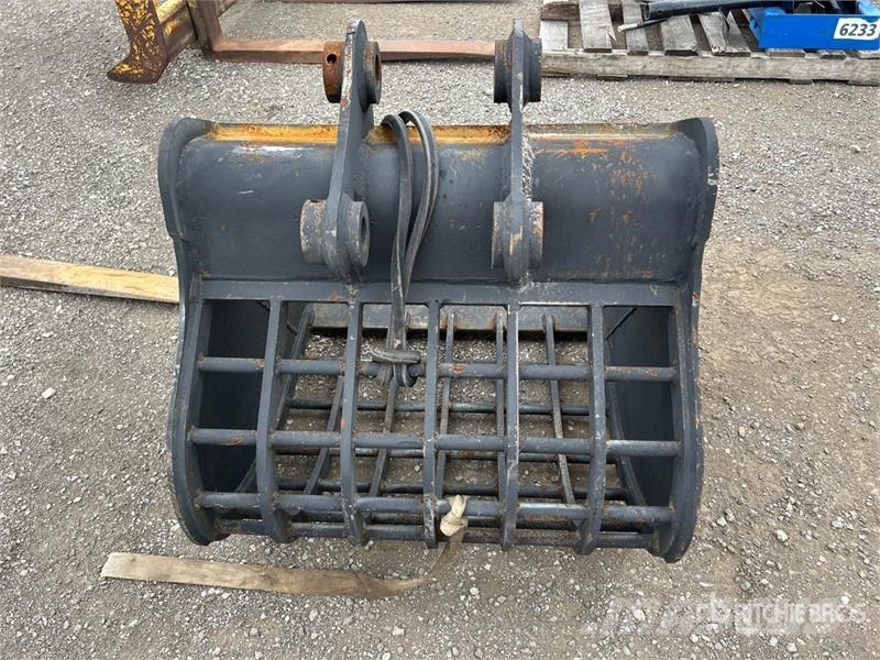 36 in Skeleton Excavator Bucket - Fits Cat 320 挖斗