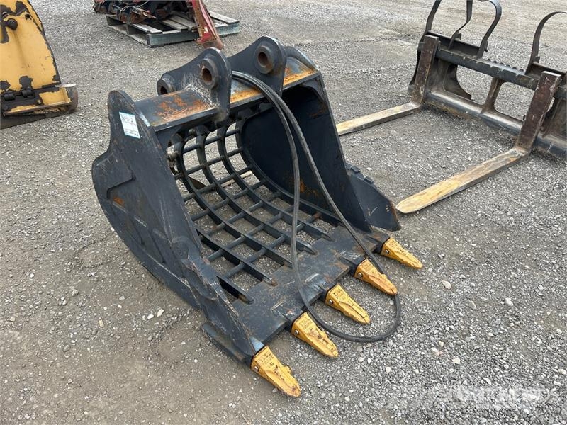 36 in Skeleton Excavator Bucket - Fits Cat 320 挖斗
