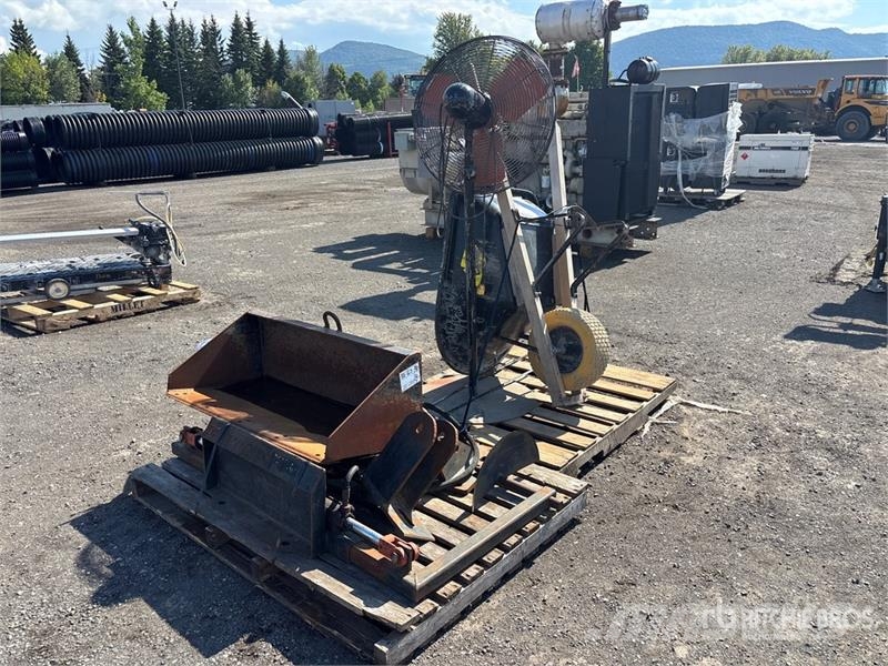 36 in Skid Steer Bucket Buckets
