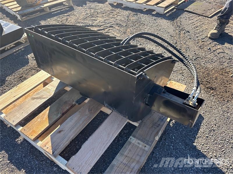 36 in Skid Steer Concrete Mixer (Unused) Polovne mešalice