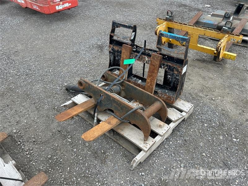 36 in Skid Steer Forks Вили