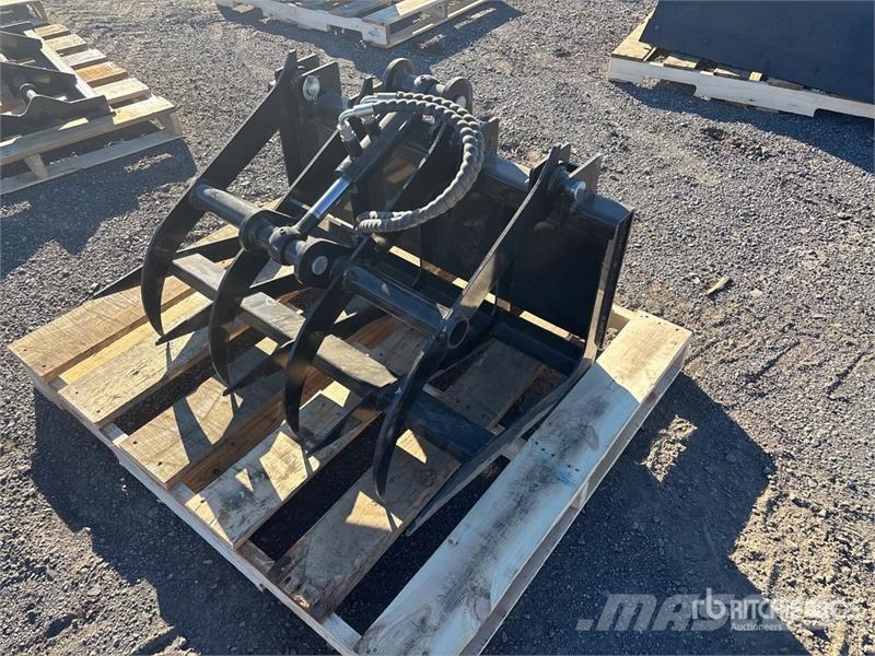  36 in Skid Steer Grapple (Unused) خطاطيف