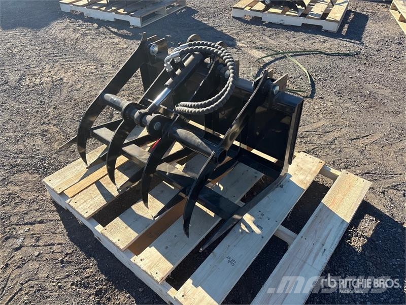  36 in Skid Steer Grapple (Unused) خطاطيف