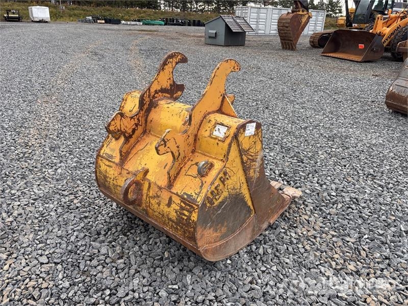  39 in 0.92 cyd Q/C Digging Excavator Bucket - Fits Baldes