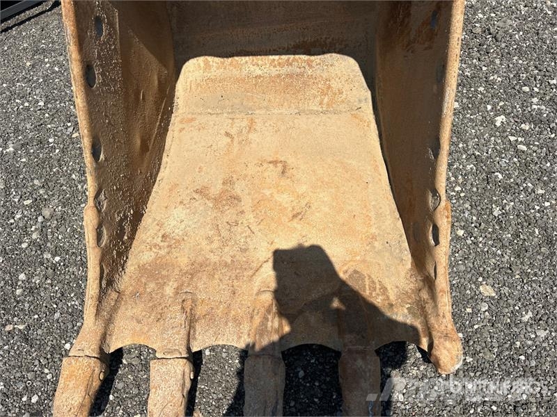 39 in Q/C Digging Bucket - Fits Cat 321C Godet