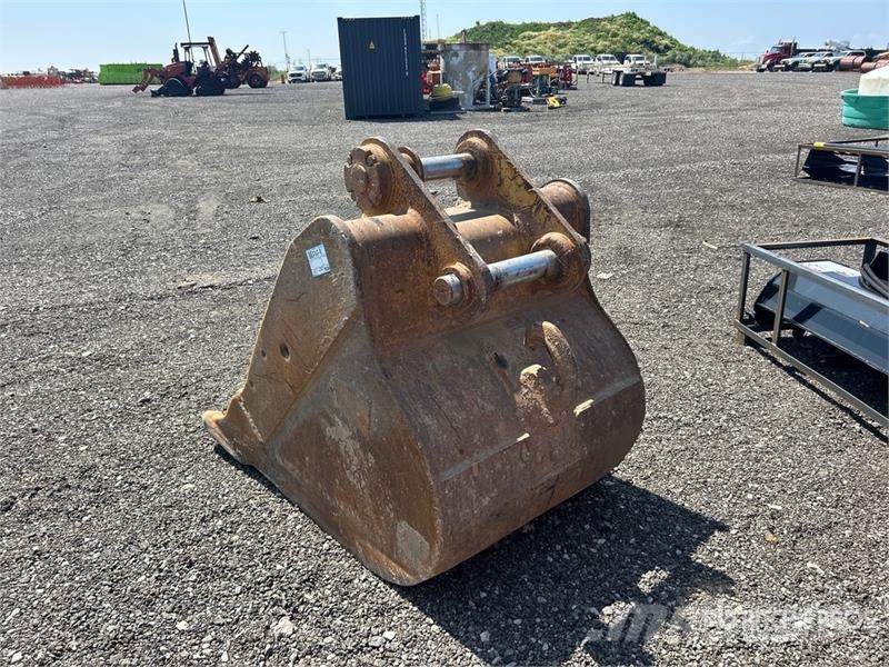 39 in Q/C Digging Bucket - Fits Cat 321C Godet