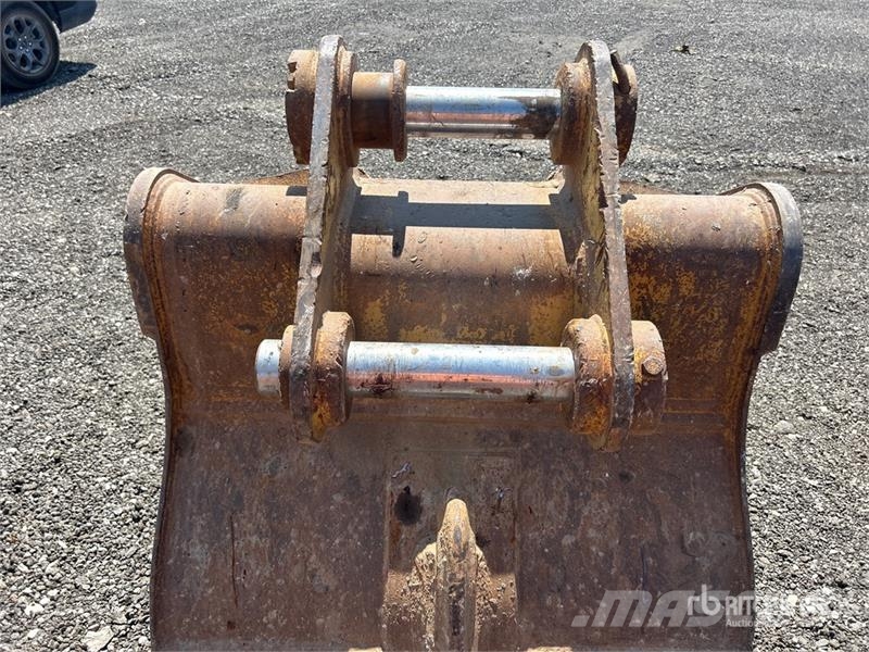 39 in Q/C Digging Bucket - Fits Cat 321C Godet