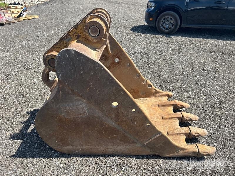 39 in Q/C Digging Bucket - Fits Cat 321C Godet