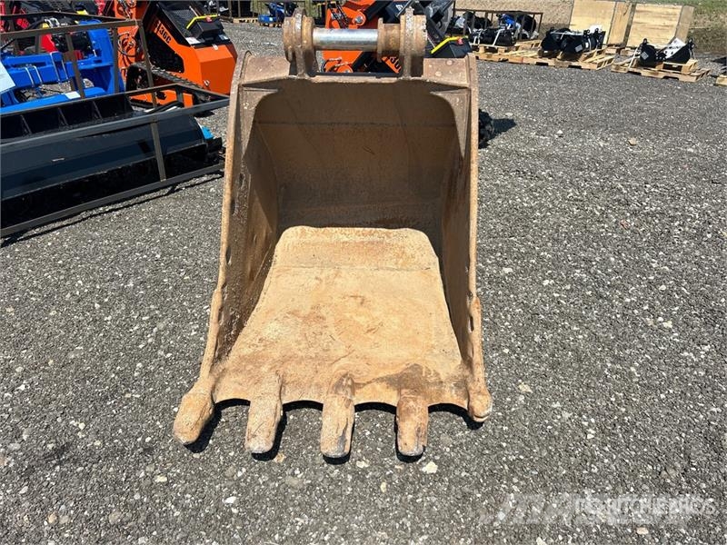 39 in Q/C Digging Bucket - Fits Cat 321C Godet