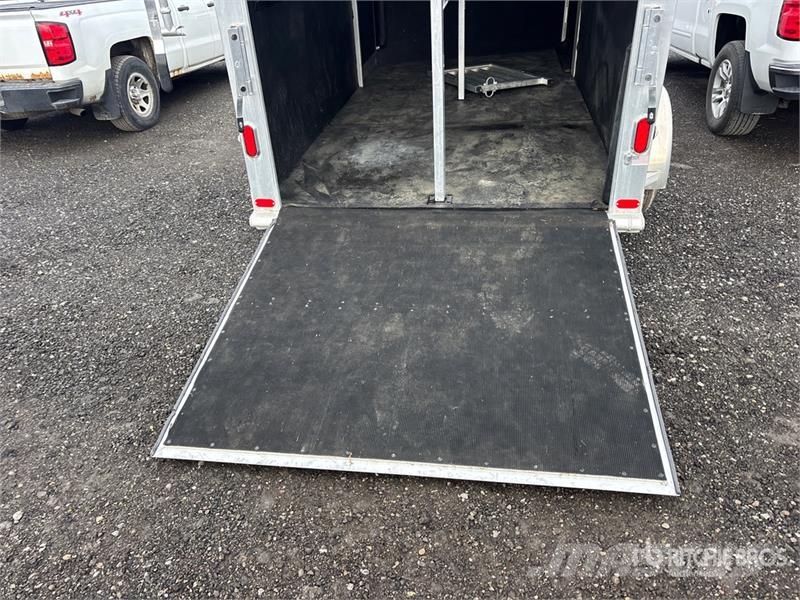 4-Star 12 ft T/A Horse Trailer Dyretransport tilhenger