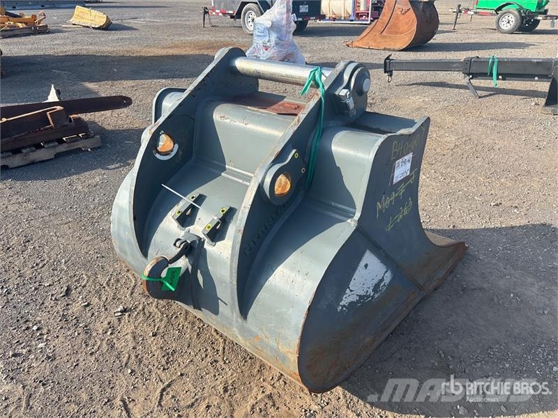 40 in Cleanup Excavator Bucket - Fits Liebherr A90 挖斗