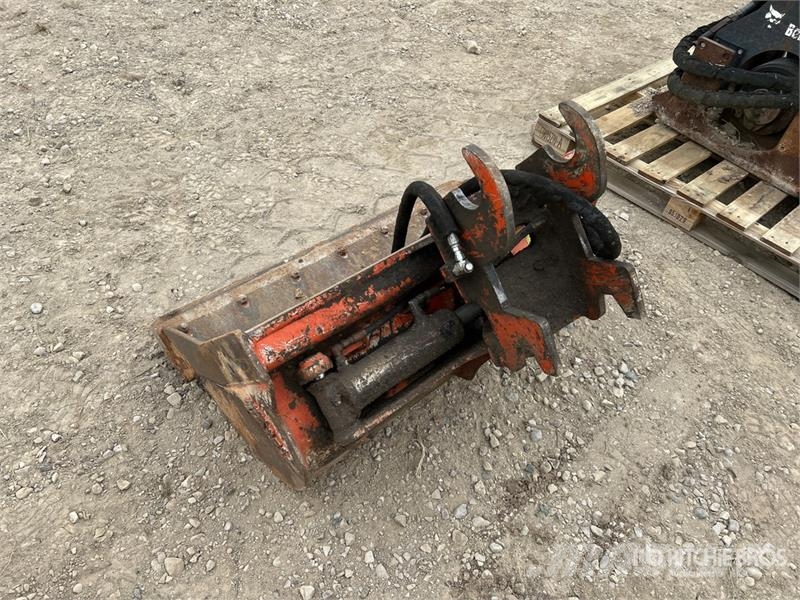 40 in Hydraulic Tilting Excavator Bucket Kašike / Korpe