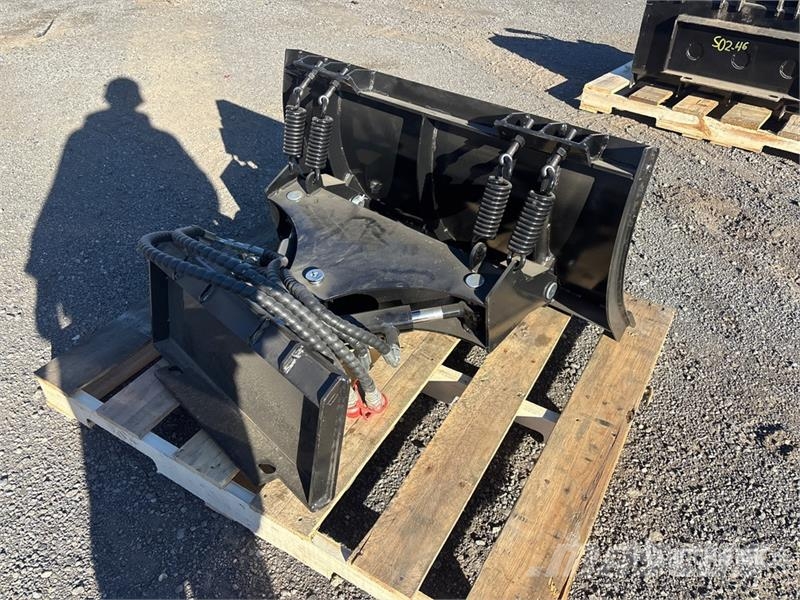 40 in Skid Steer Snow Pusher (Unused) حراثات ونصول الجليد