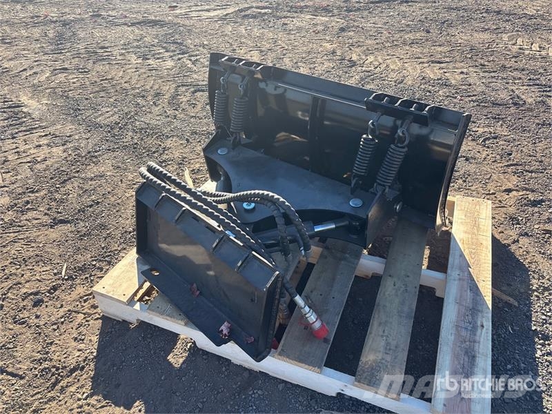  40 in Skid Steer Snow Pusher (Unused) حراثات ونصول الجليد