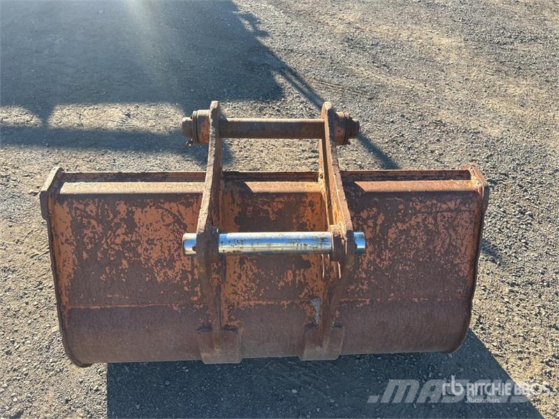 42 in Q/C Cleanup Excavator Bucket Buckets