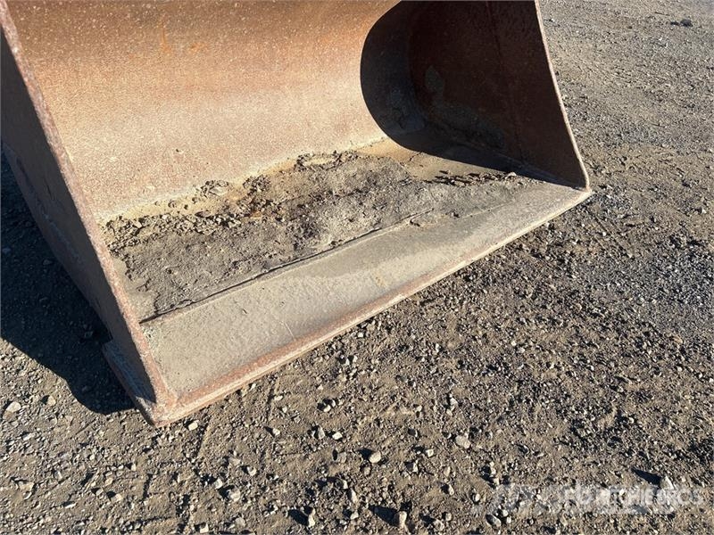 42 in Q/C Cleanup Excavator Bucket Buckets