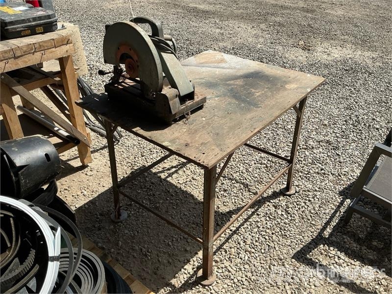 43 in x 33 in Workbench 其他組件