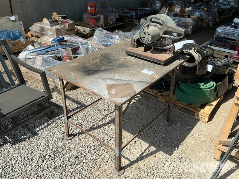 43" x 33" Workbench with a 14" Cut-off Saw Drugi deli