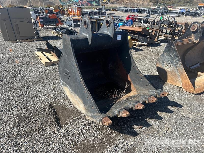  44 in Digging Excavator Bucket Buckets