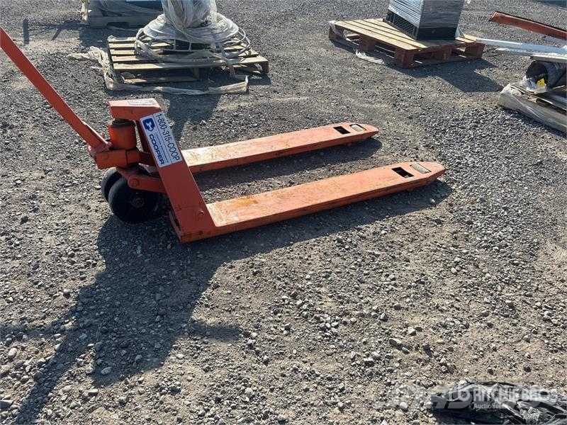 4400 lb Pallet Jack 手动码垛机