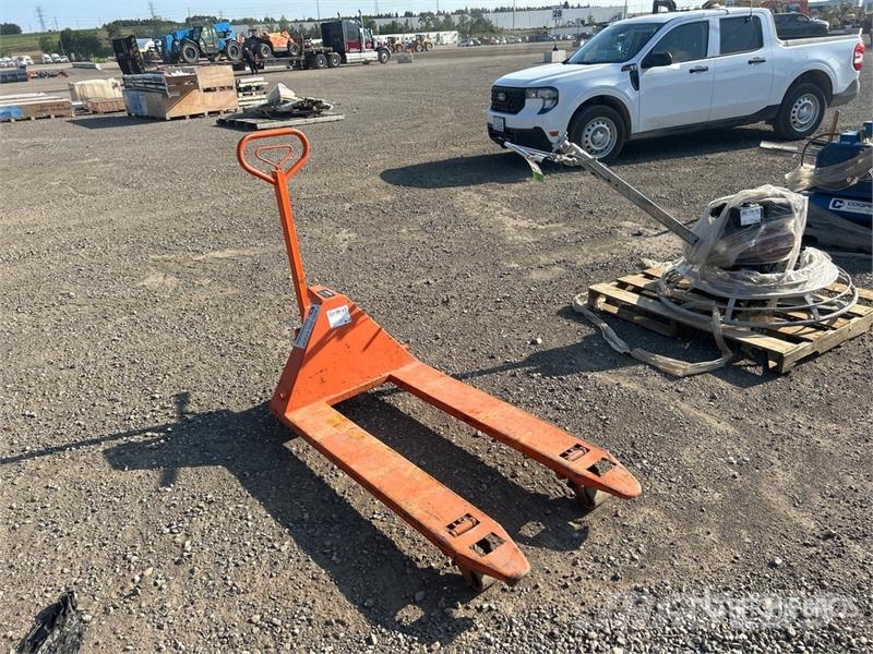 4400 lb Pallet Jack 手动码垛机