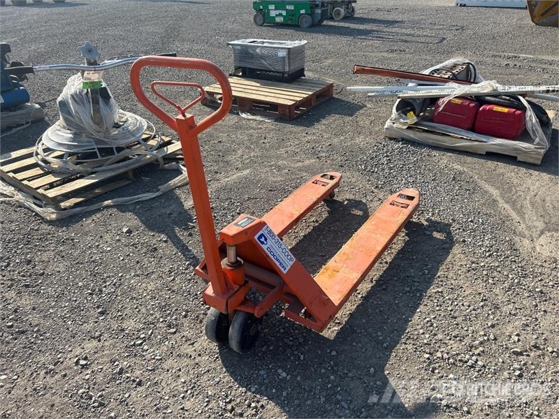 4400 lb Pallet Jack 手动码垛机
