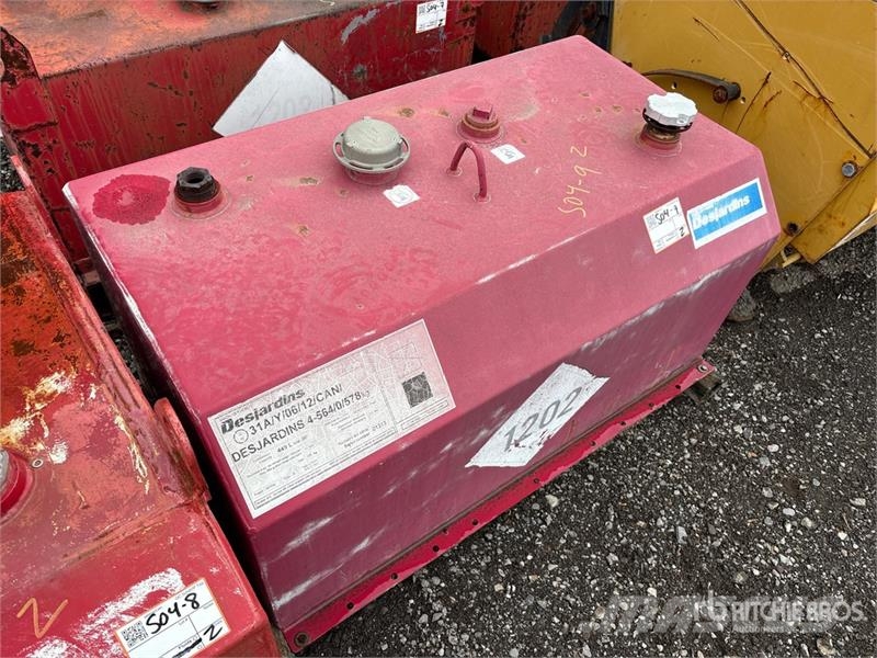  449 L Skid Mounted Steel Gasoline Fuel Tank صهاريج الوقود والصهاريج الإضافية