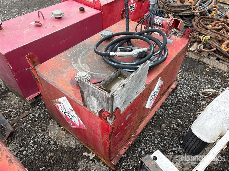  449 L Skid Mounted Steel Gasoline Fuel Tank صهاريج الوقود والصهاريج الإضافية