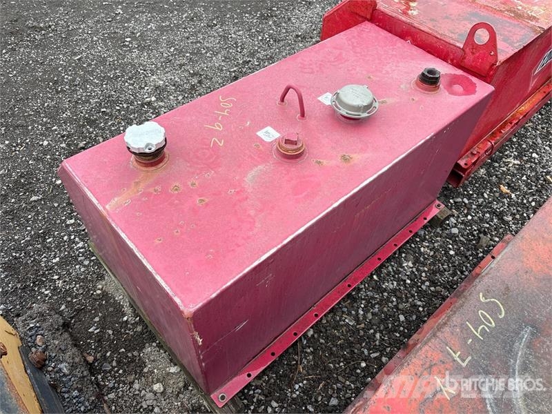  449 L Skid Mounted Steel Gasoline Fuel Tank صهاريج الوقود والصهاريج الإضافية