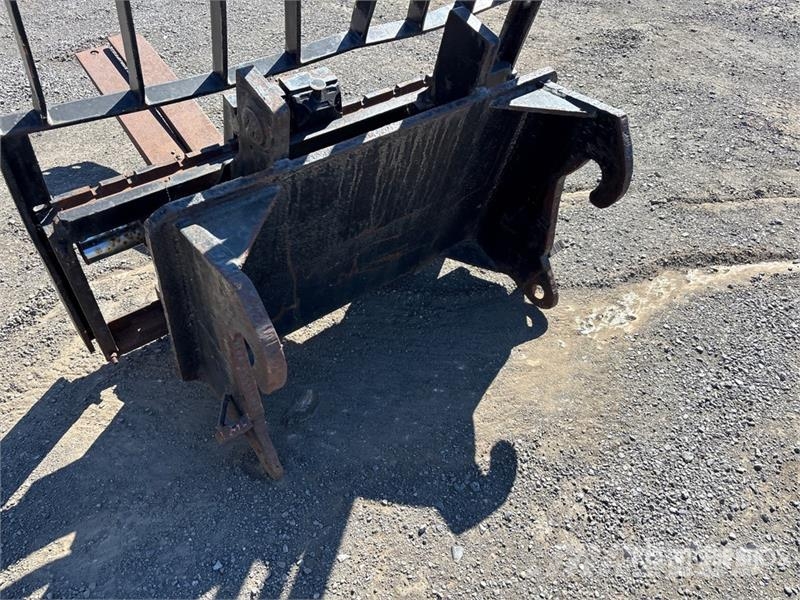 45 in Q/C Wheel Loader Forks Fourche