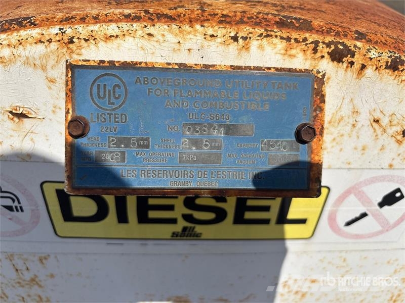 4540 L Skid Mounted Steel Diesel Fuel Tank Nádrže na palivo a aditiva
