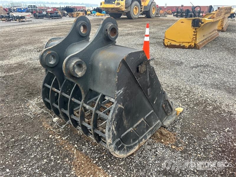 46 in Skeleton Excavator Bucket Kanalak