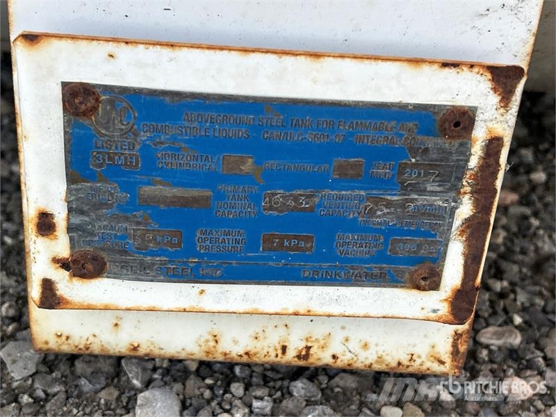  4633 L Steel Fuel Tank Polttoaine- ja lisäainesäiliöt