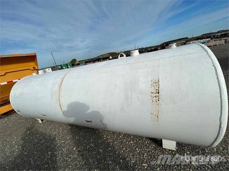  4633 L Steel Fuel Tank Polttoaine- ja lisäainesäiliöt