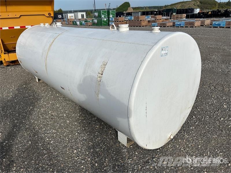  4633 L Steel Fuel Tank Polttoaine- ja lisäainesäiliöt