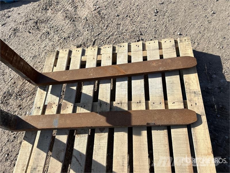  47 in Fork Tines - Fits Lift Truck Drugi deli