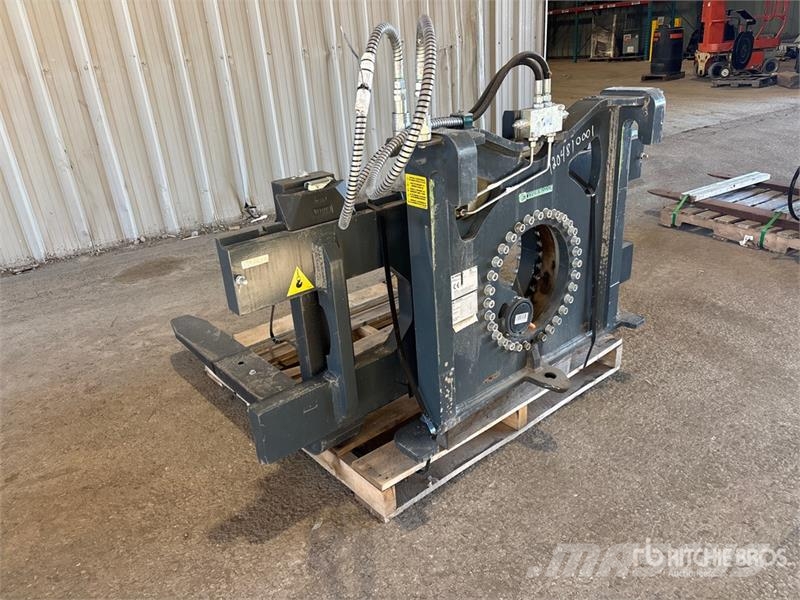  47 in Rotating Fork Attachment Fourche