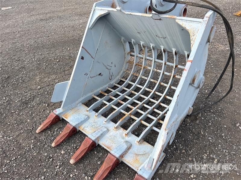 47 in Skeleton Excavator Bucket Godet