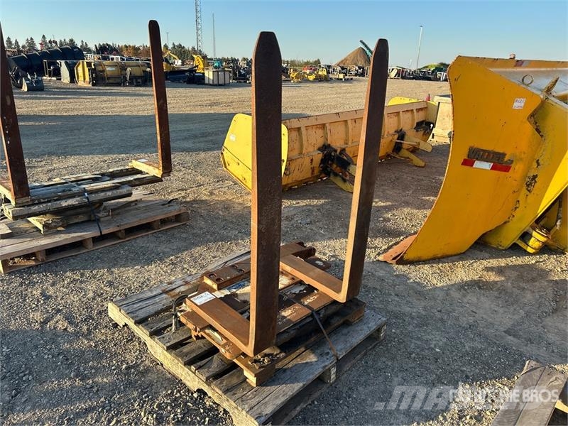  47 in Skid Steer Forks شوكات