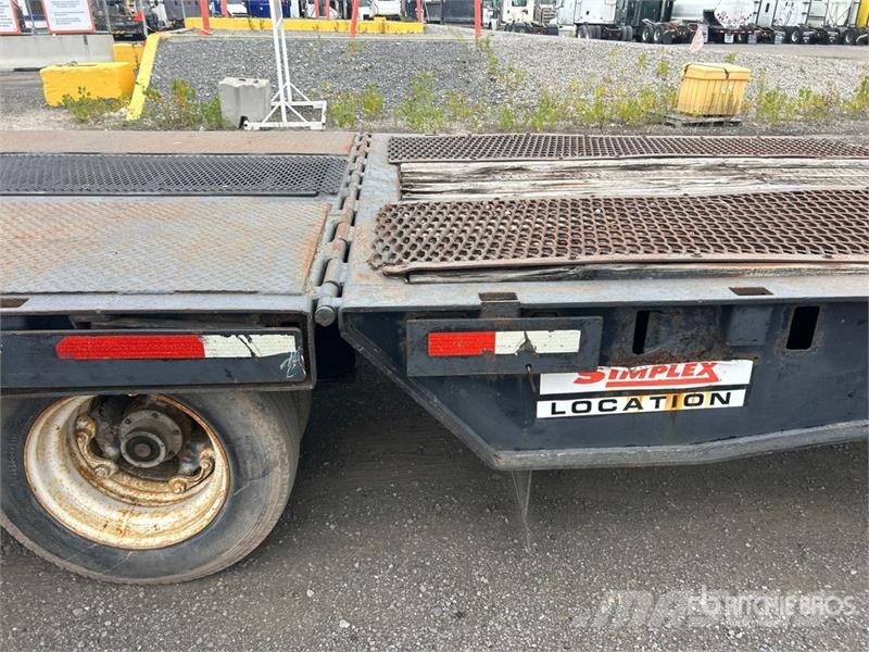 48 ft Tri/A Hydraulic Tail Trailer 平板拖车