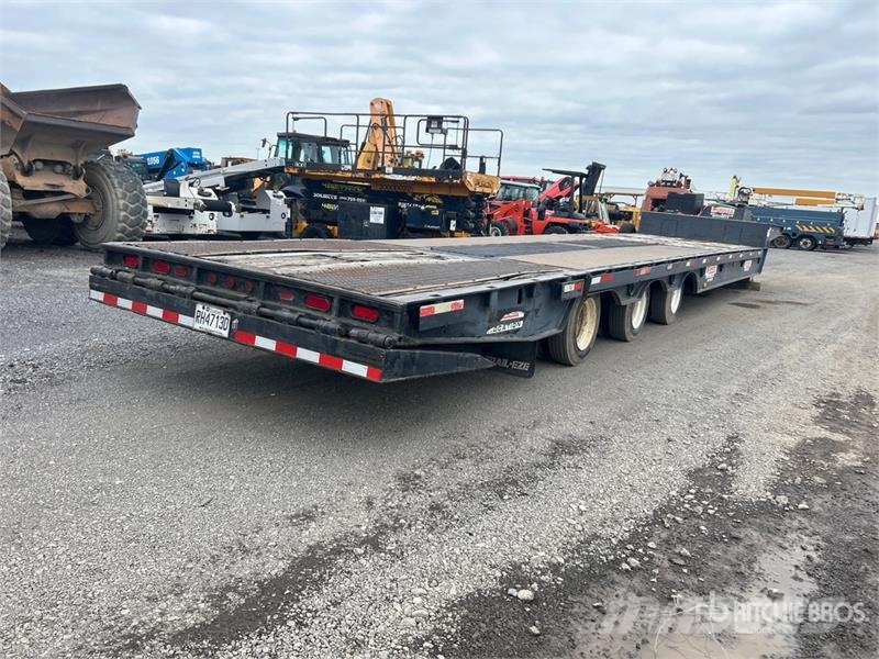  48 ft Tri/A Hydraulic Tail Trailer 平板拖车
