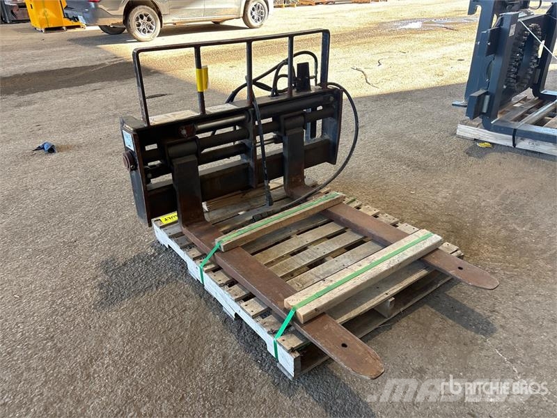  48 in Fork Attachment Vilice
