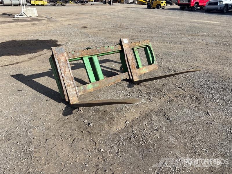 48 in Q/C Fork Attachment - Fits Komatsu WA200 Gabeln