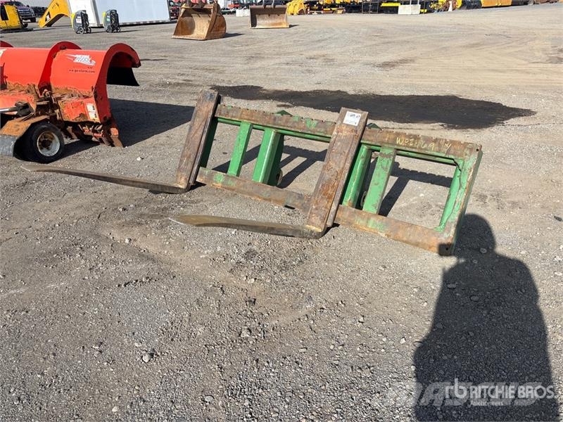 48 in Q/C Fork Attachment - Fits Komatsu WA200 Gabeln