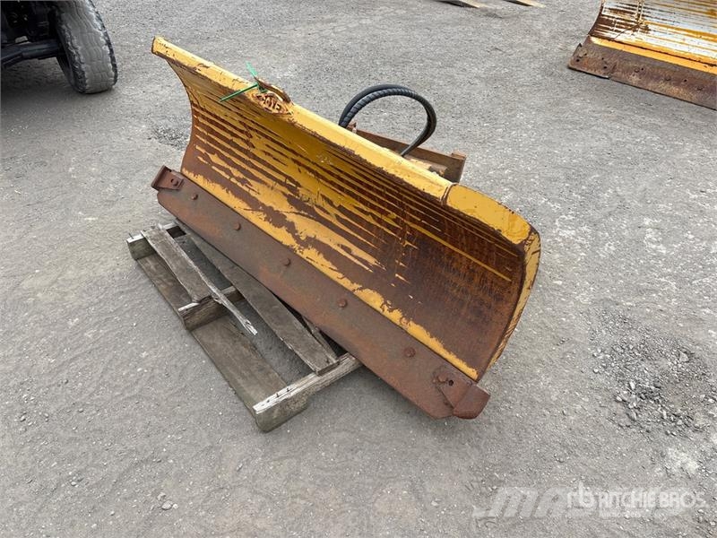  5 ft 1 Way Snow Plow - Fits Motor Grader حراثات ونصول الجليد