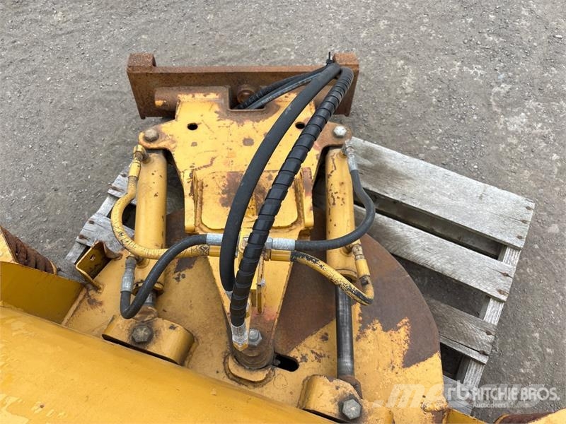  5 ft 1 Way Snow Plow - Fits Motor Grader حراثات ونصول الجليد