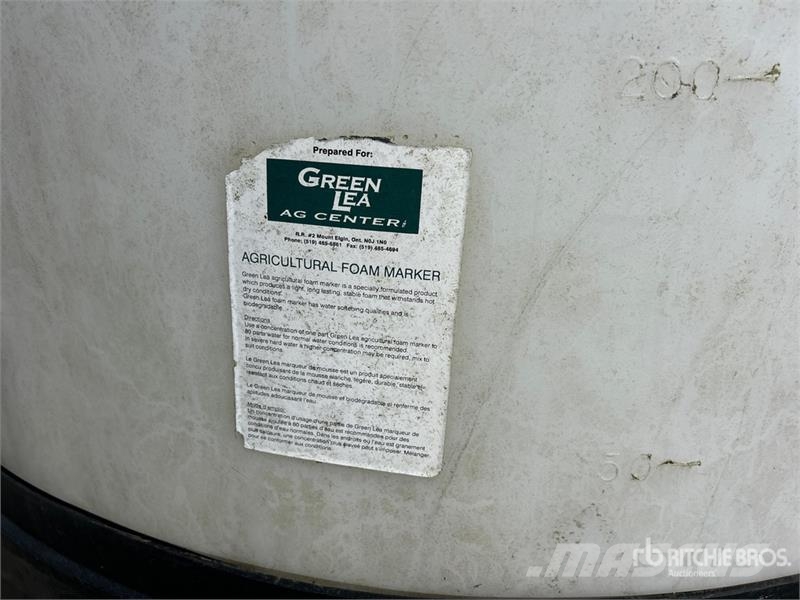 500 gal Poly Tank Brændstof- og tilsætningstank.