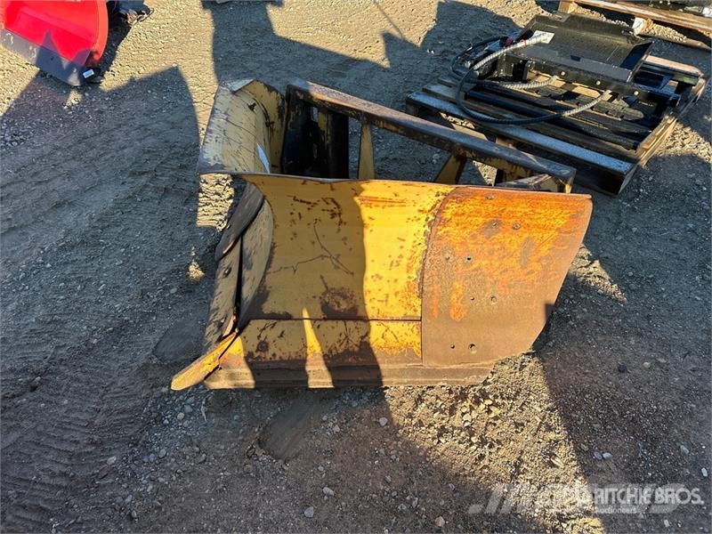 52 in Snow Plow Снігоочищувальні ножі та плуги