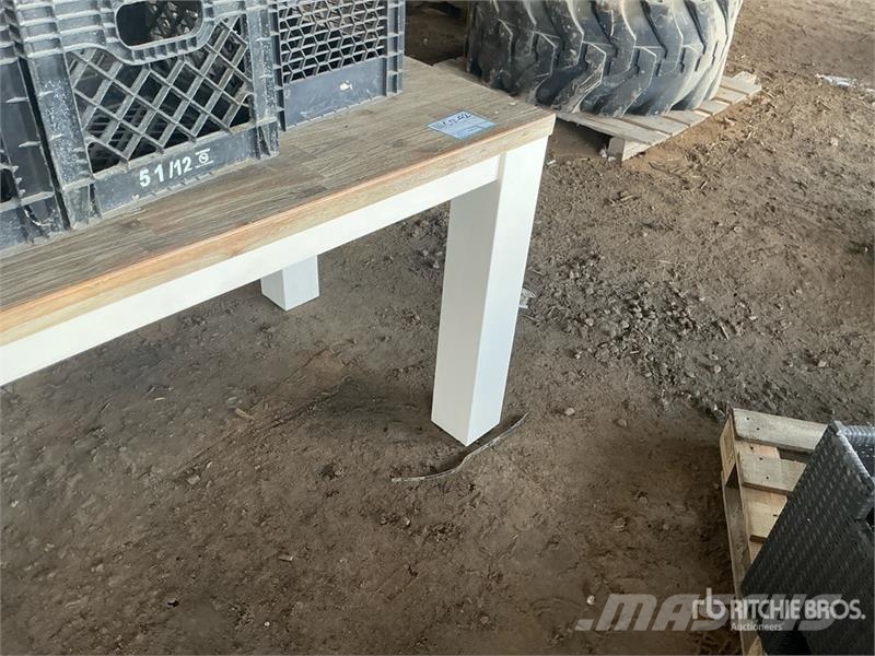 55" x 33.5 Table 其他組件